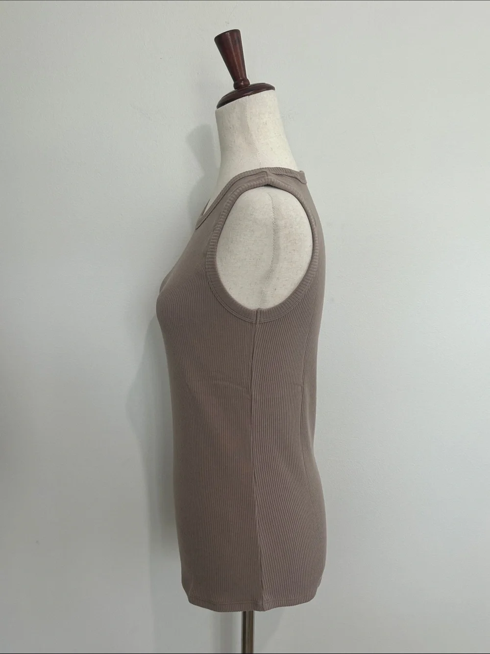 Woolx Raegan Toasted Almond Ribbed Tank Top Size Medium NWT - Picture 2 of 6